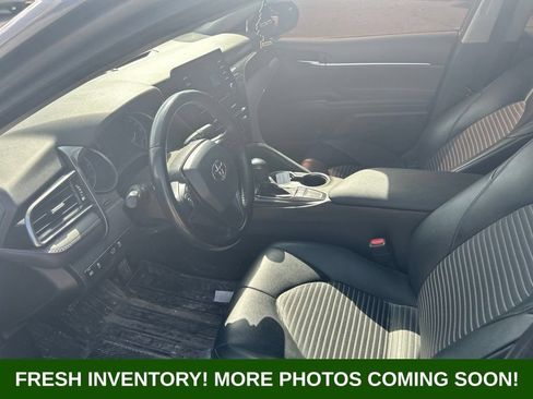 Used 2022 Toyota Camry SE FWD image 8