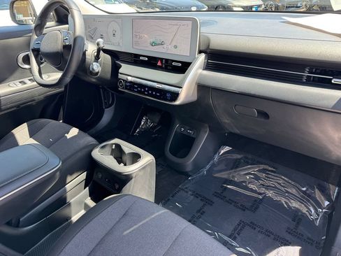 Certified 2024 Hyundai Ioniq 5 SEL RWD image 6