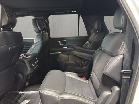 New 2027 Ford Expedition Max Platinum w/ Stealth Performance Package AWD/4WD image 11