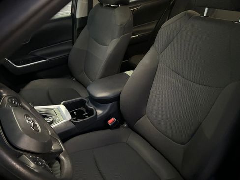Used 2025 Toyota RAV4 LE image 35