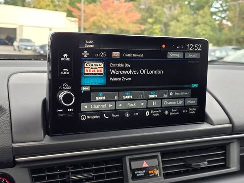 New 2025 Honda Pilot EX-L image 19