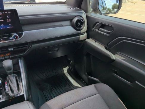 Used 2023 Chevrolet Colorado Trail Boss AWD/4WD image 13