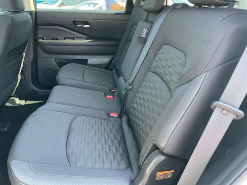 Certified 2022 Nissan Pathfinder SV AWD/4WD image 7