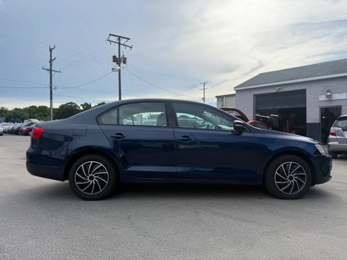 Used 2012 Volkswagen Jetta SE FWD image 6