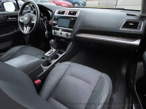Used 2016 Subaru Outback 3.6R Limited image 17