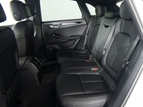 New 2026 Porsche Macan AWD/4WD image 34