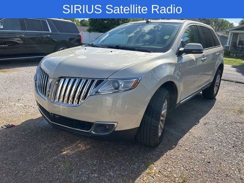 Used 2014 Lincoln MKX AWD w/ Equipment Group 101A image 4