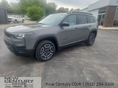 New 2026 Jeep Cherokee Limited AWD/4WD image 1