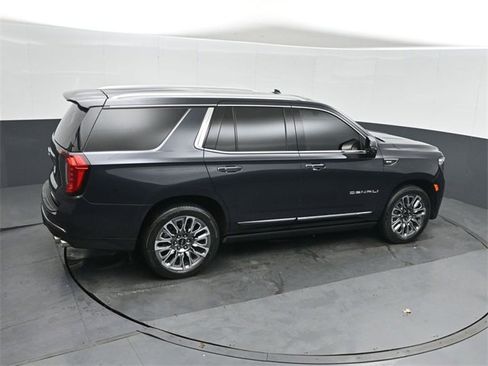 Used 2023 GMC Yukon Denali Ultimate image 32