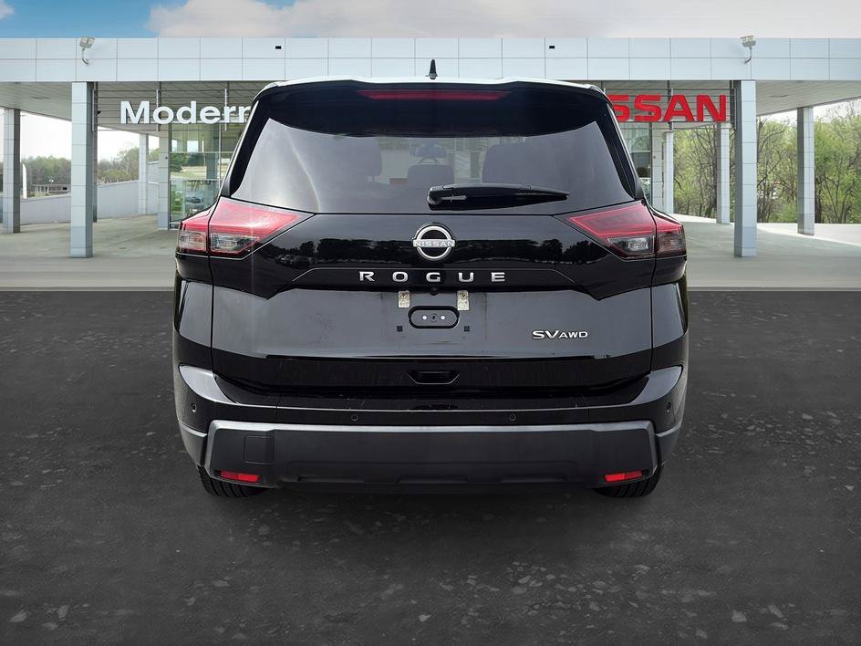 Certified 2024 Nissan Rogue SV AWD/4WD image 4