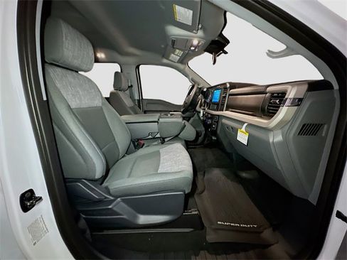 New 2026 Ford F350 XLT w/ FX4 Off-Road Package image 30