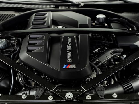 Used 2021 BMW M4 Coupe w/ M Carbon Exterior Package RWD image 64