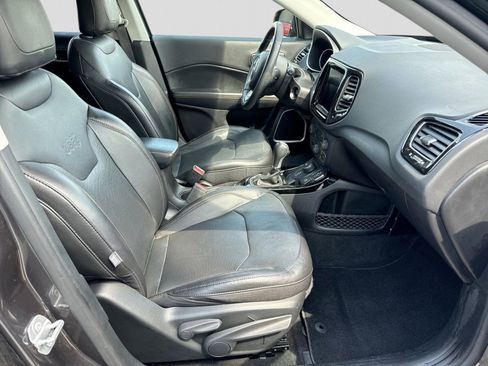 Used 2019 Jeep Compass Limited AWD/4WD image 17
