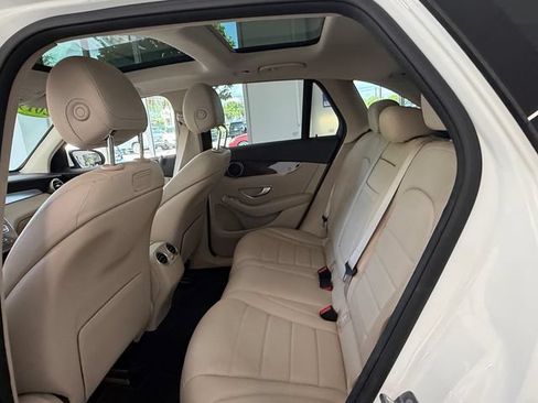 Used 2019 Mercedes-Benz GLC 300 image 12