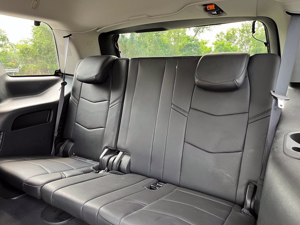 Used 2018 Cadillac Escalade Luxury w/ LPO, Radiant Package AWD/4WD image 27