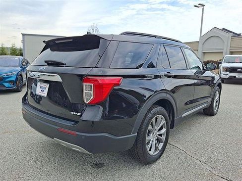 Certified 2022 Ford Explorer XLT w/ Equipment Group 202A AWD/4WD image 25