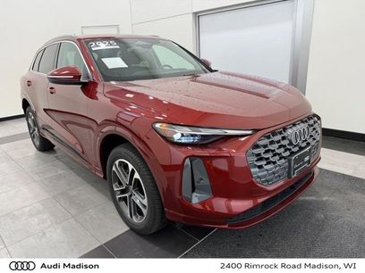 Certified 2025 Audi Q5 Premium w/ Convenience Package