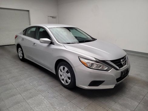Used 2016 Nissan Altima 2.5 S w/ Power Driver Seat Package FWD image 13