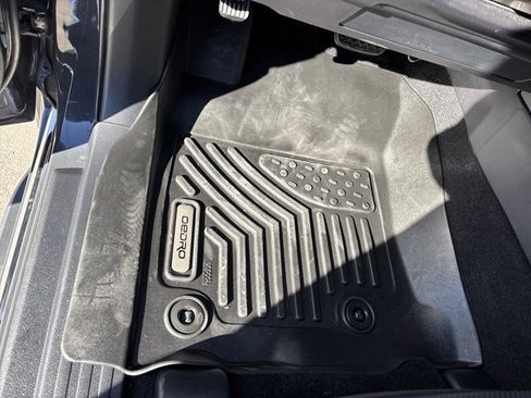 Used 2024 Toyota 4Runner Limited image 24