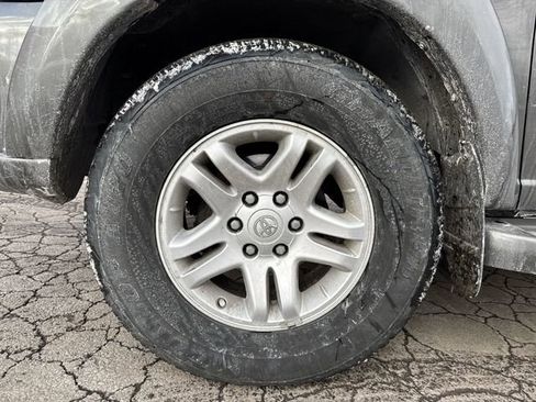 Used 2005 Toyota Tundra Limited image 5