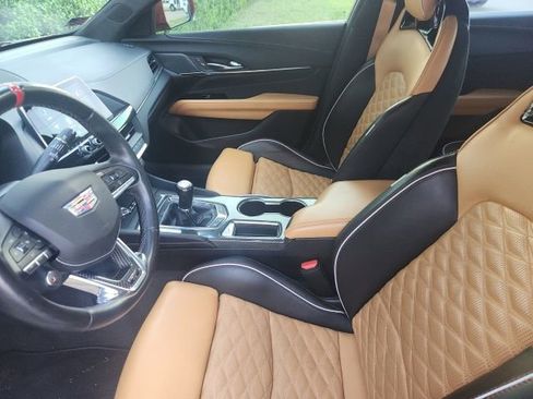 Used 2023 Cadillac CT4 V Blackwing w/ Technology Package image 9