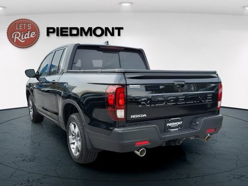 Certified 2025 Honda Ridgeline RTL image 9