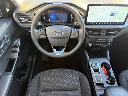 Used 2026 Ford Escape Active w/ Tech Pack #1 AWD/4WD image 12