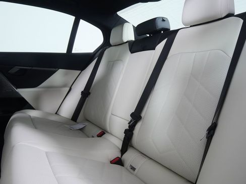 New 2026 BMW 530i image 16