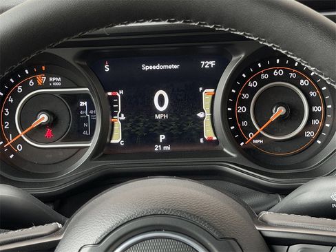 New 2025 Jeep Gladiator Rubicon image 13