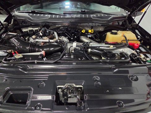 Used 2018 Ford F250 Lariat w/ Lariat Value Package AWD/4WD image 91