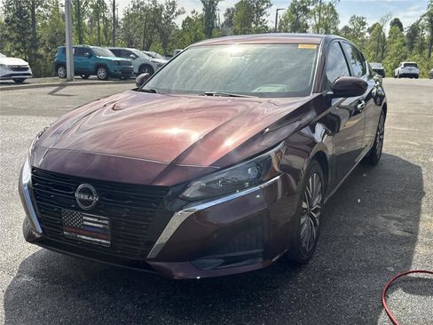 Used 2023 Nissan Altima 2.5 SV image 4