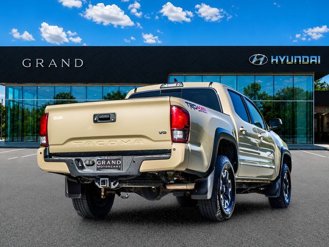 Used 2019 Toyota Tacoma TRD Off-Road w/ Technology Package AWD/4WD image 6