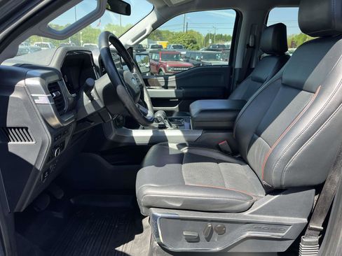 Used 2023 Ford F150 Lariat w/ Trailer Tow Package image 13