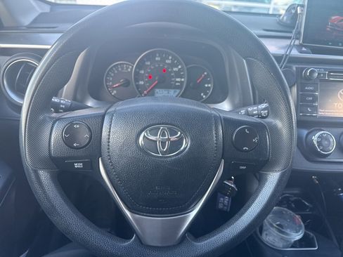 Used 2016 Toyota RAV4 LE image 11