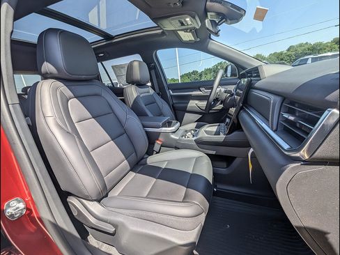 New 2026 GMC Terrain Elevation w/ Elevation Premium Package AWD/4WD image 13