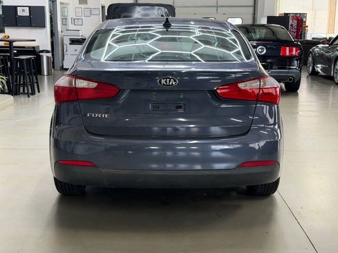 Used 2014 Kia Forte LX w/ Popular Package FWD image 3