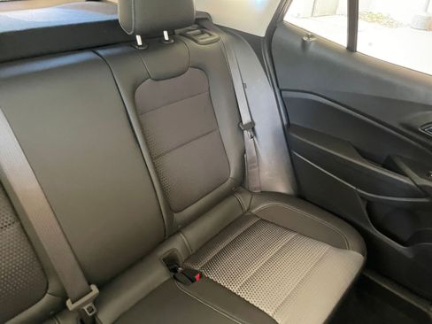 Used 2025 Chevrolet Trax LT image 35