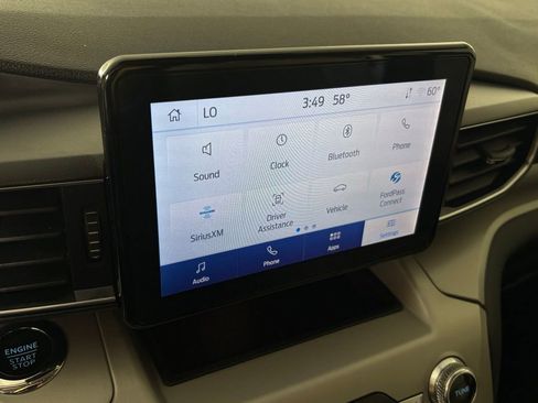 Used 2024 Ford Explorer XLT w/ Equipment Group 202A image 25