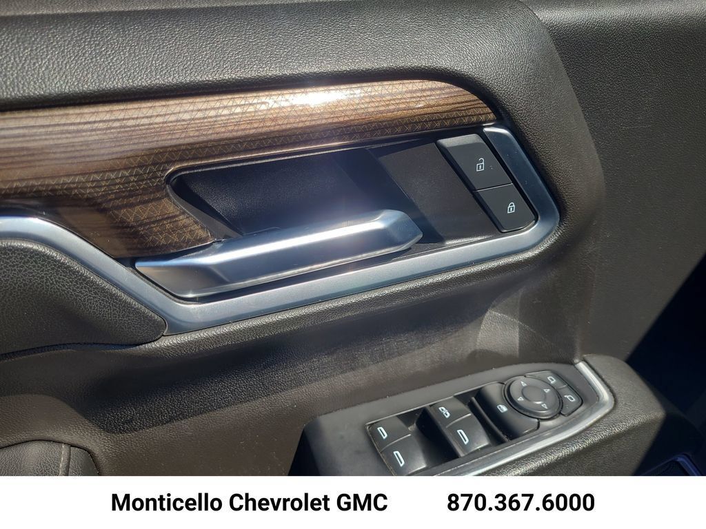 Certified 2024 Chevrolet Silverado 1500 LT AWD/4WD image 15