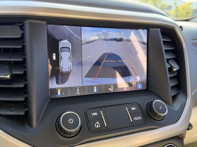 Used 2022 GMC Acadia Denali w/ Denali Technology Package AWD/4WD image 31