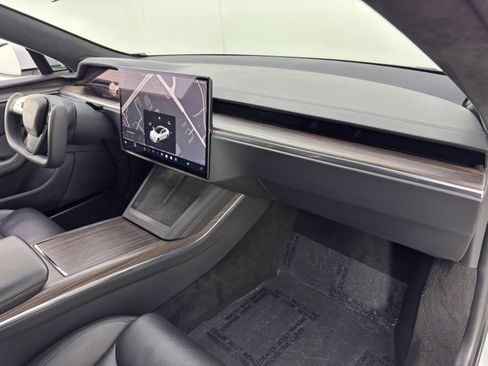 Used 2022 Tesla Model S image 13