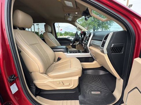 Used 2020 Ford F250 Lariat w/ Lariat Value Package AWD/4WD image 17