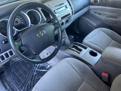 Used 2006 Toyota Tacoma PreRunner RWD image 11