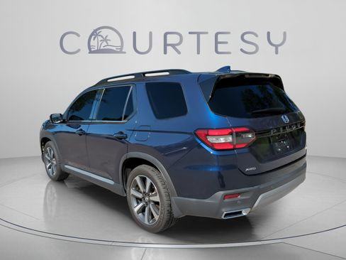 Used 2023 Honda Pilot Elite image 5