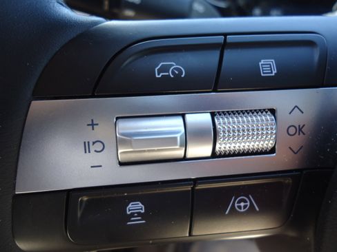 Used 2025 Hyundai Tucson SEL AWD/4WD image 21