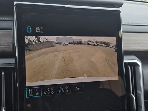 New 2026 GMC Acadia Denali image 17