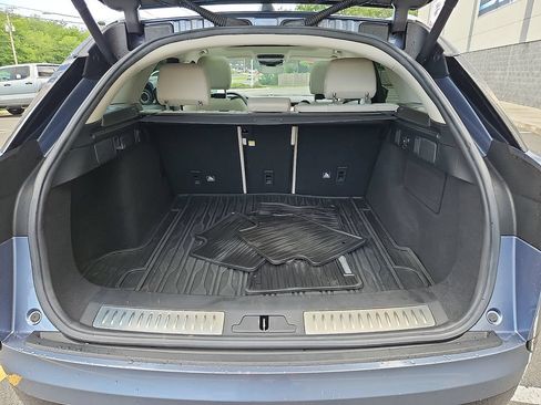 Used 2019 Land Rover Range Rover Velar R-Dynamic SE AWD/4WD image 31