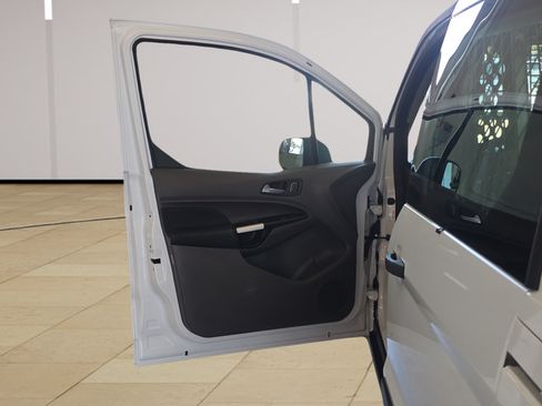 Used 2022 Ford Transit Connect XLT FWD image 10