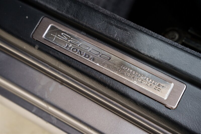 Used 2000 Honda S2000 image 14