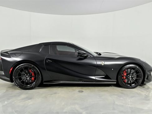Used 2023 Ferrari 812 GTS RWD image 12